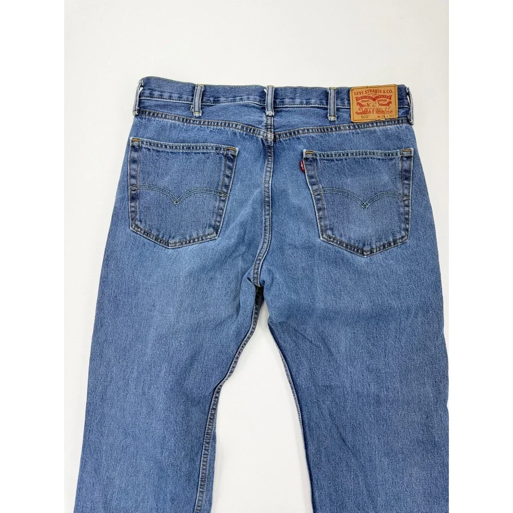 Levis 505 Regular Fit Straight Leg Jeans Mens 38x30 Blue Denim Medium Wash